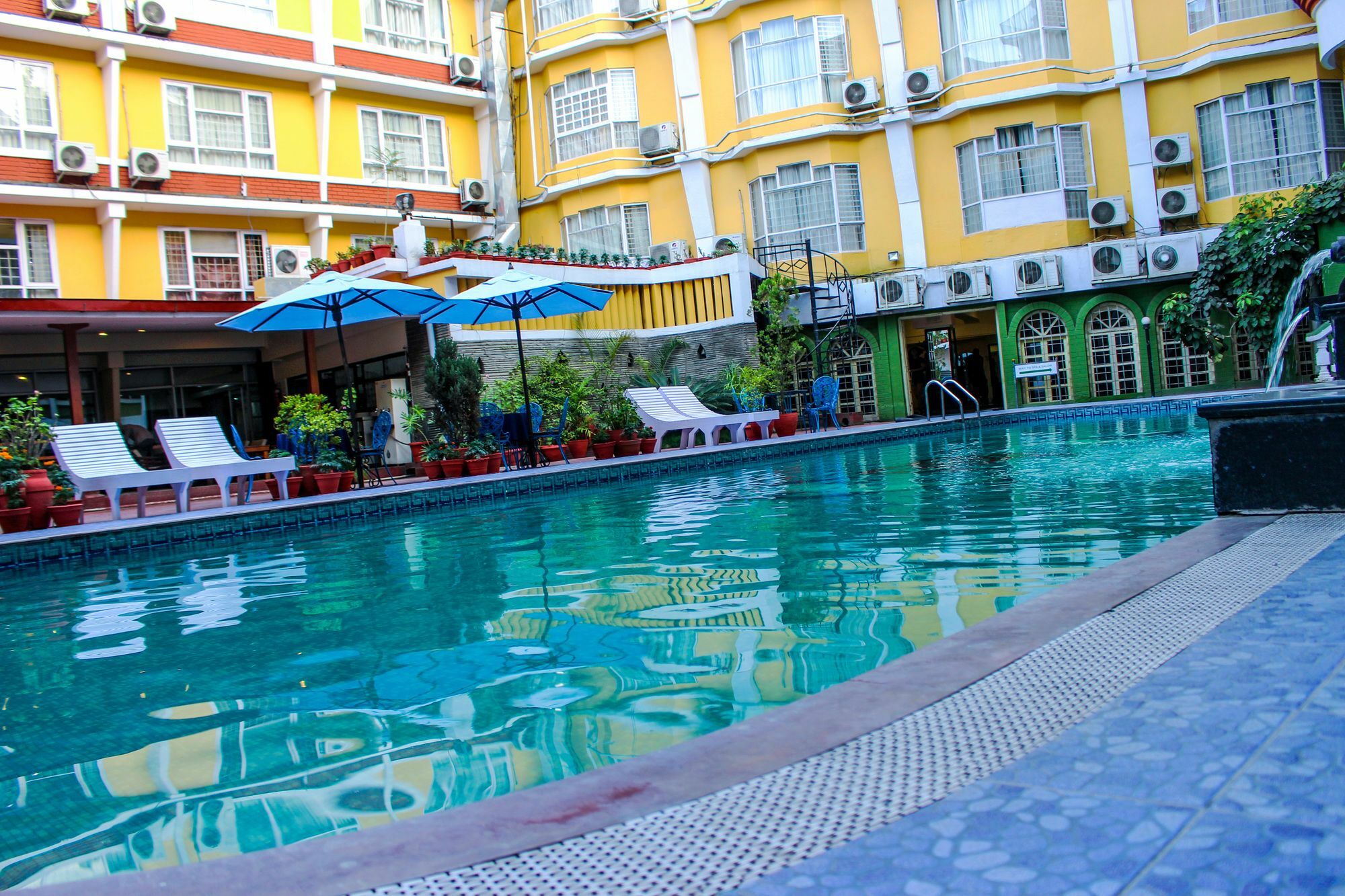 Hotel Woodland Kathmandu Exterior photo